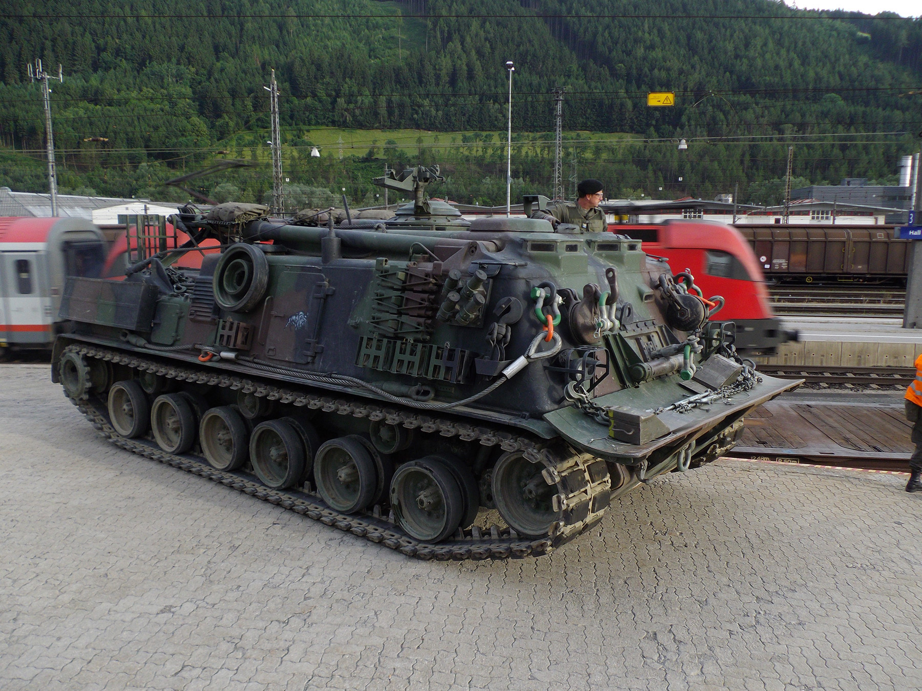 Ein Bergepanzer M-88.