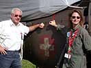 Präsident des Österreichischen Aero-Club mit einer schweizer Pilotin. (Bild öffnet sich in einem neuen Fenster)