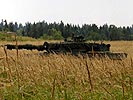 Leopard 2 im Feld. (Bild öffnet sich in einem neuen Fenster)