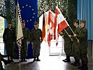 Bei der Edelweiss Raid 2009 üben Soldaten aus drei Nationen. (Bild öffnet sich in einem neuen Fenster)