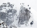 Auf Fels und Eis geht es quer durch die Tuxer Alpen. (Bild öffnet sich in einem neuen Fenster)