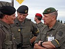 V.l.: Linsboth mit Brigadier Prader und Generalmajor Heidecker. (Bild öffnet sich in einem neuen Fenster)