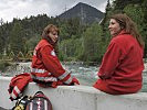Helferinnen des Roten Kreuzes in Reutte. (Bild öffnet sich in einem neuen Fenster)