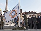 Hissen der Flagge des Internationalen Militärweltsportverbandes.