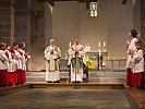 Generalvikar Peter Papst zelebriert ein Pontifikalamt. (Bild öffnet sich in einem neuen Fenster)