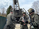 Sicherung des Schutzobjektes durch Soldaten des Jägerbataillons Salzburg. (Bild öffnet sich in einem neuen Fenster)