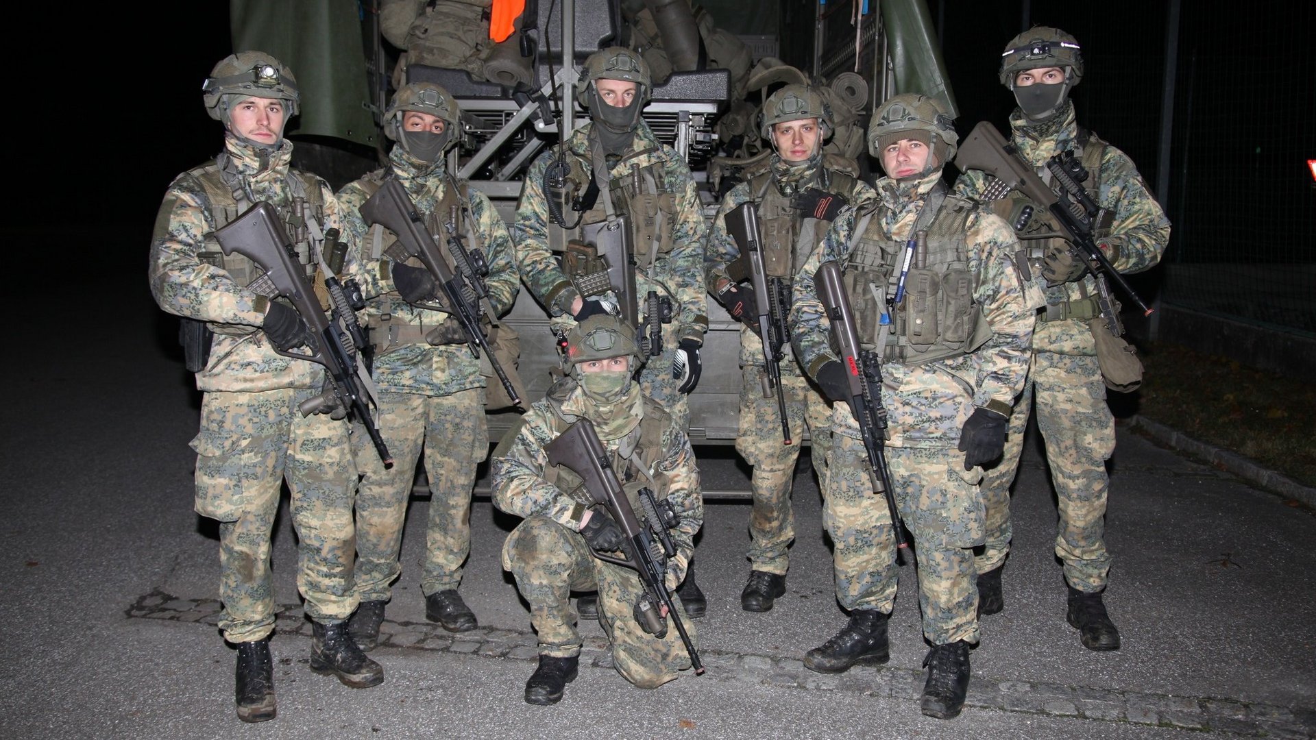Soldaten der Pionierbaukompanie 