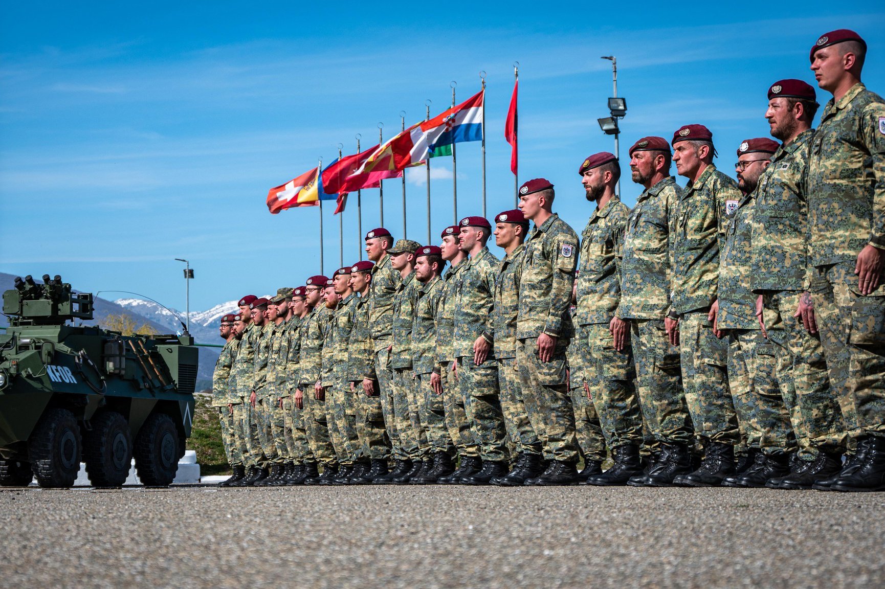 Österreichische KFOR-Soldaten sind im Kosovo angetreten.