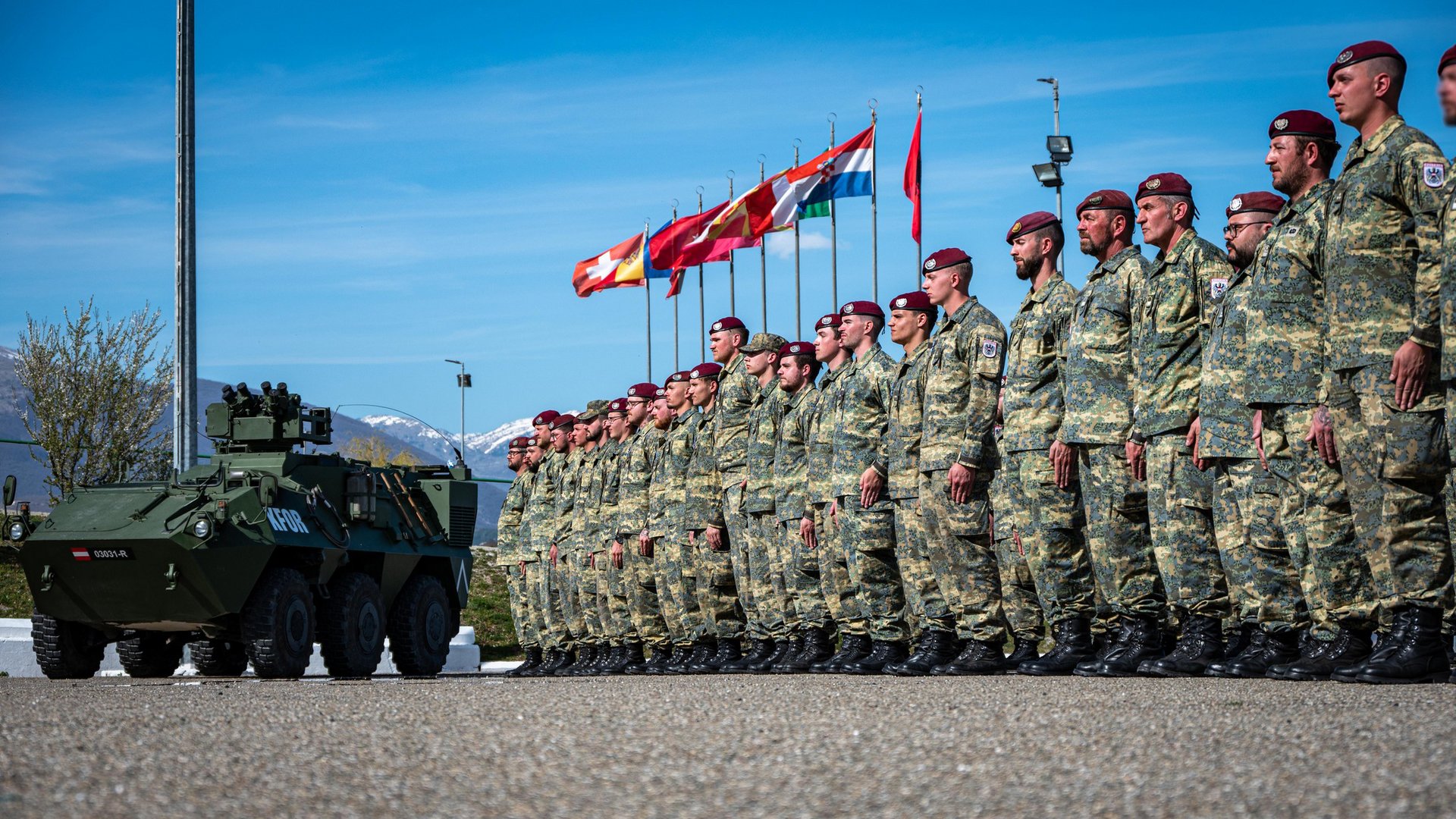 Österreichische KFOR-Soldaten sind im Kosovo angetreten.