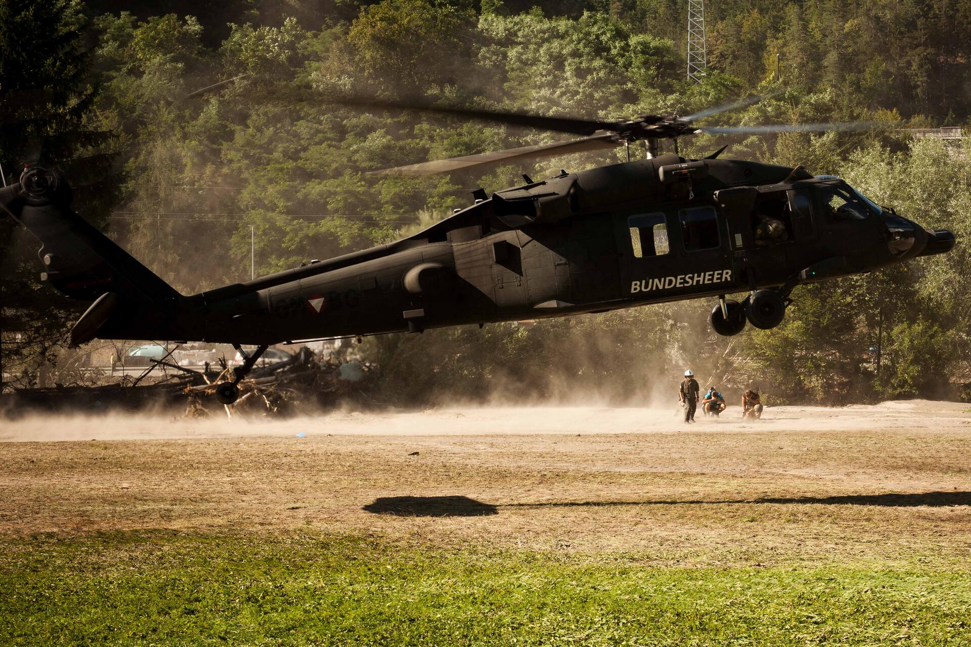Das Bundesheer hilft mit Hubschraubern in Slowenien nach schweren Unwettern im August 2023.
