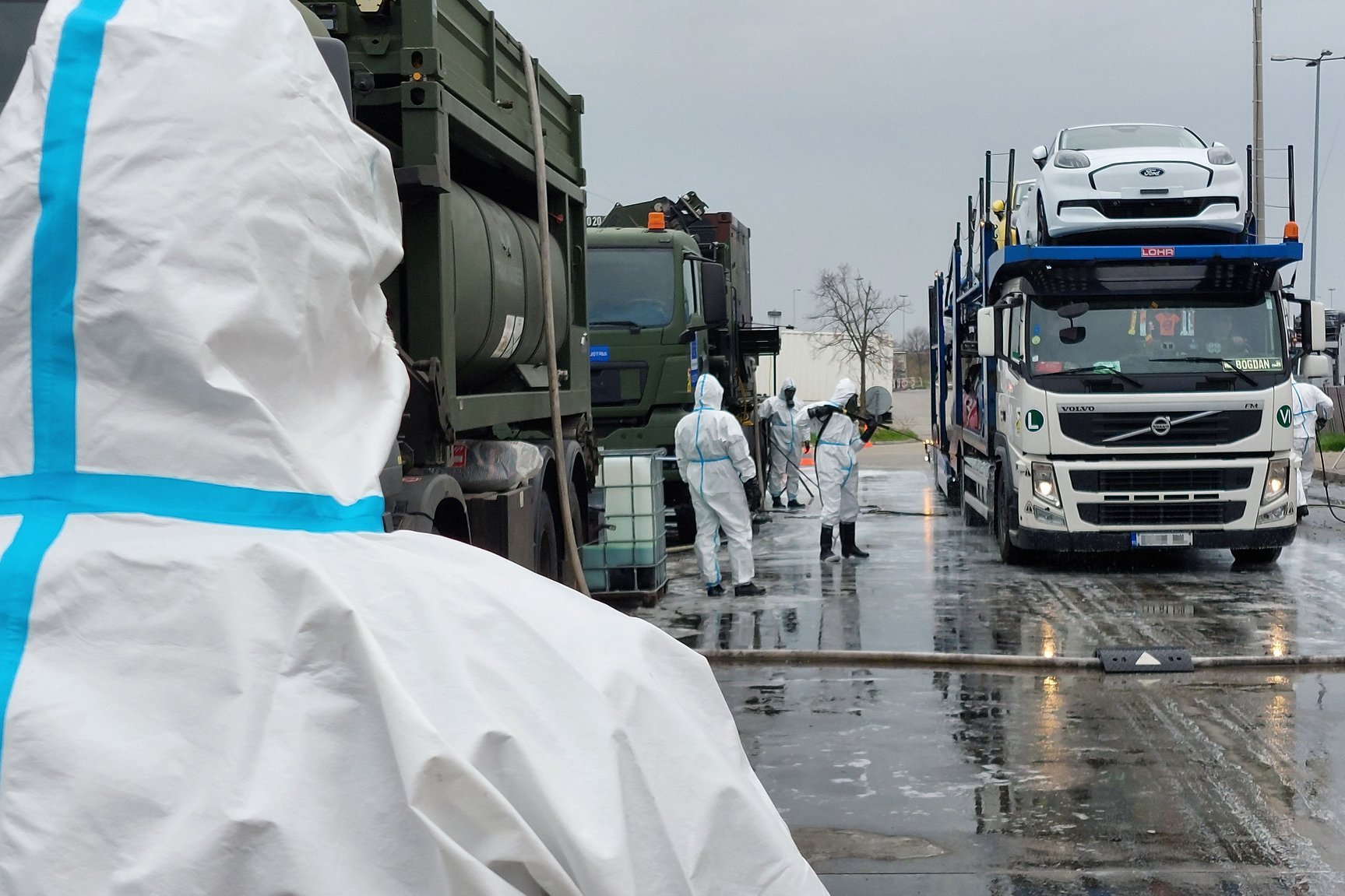 AFDRU-Soldaten helfen in der Slowakei bei der Eindämmung der Maul- und Klauenseuche im März und April 2025.