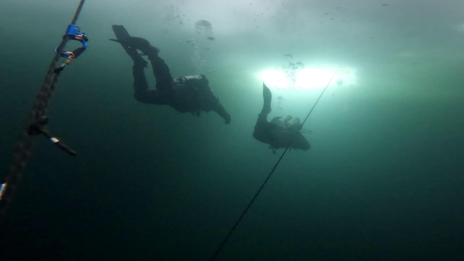 Eistauch-Training der Kampfschwimmer auf der Turracher Höhe.