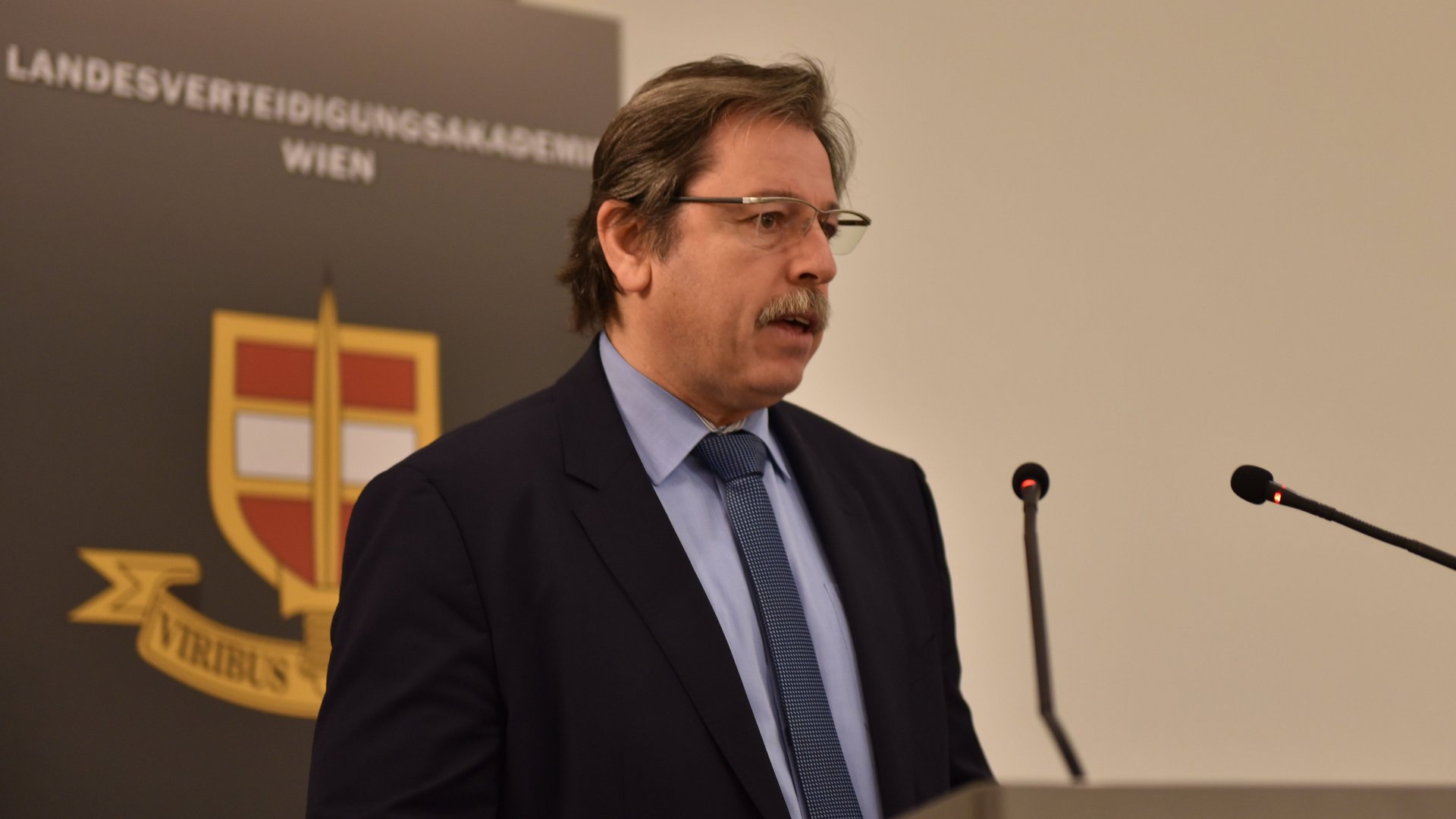 Dr. Walter Posch vom Institut für Friedenssicherung und Konfliktmanagement.