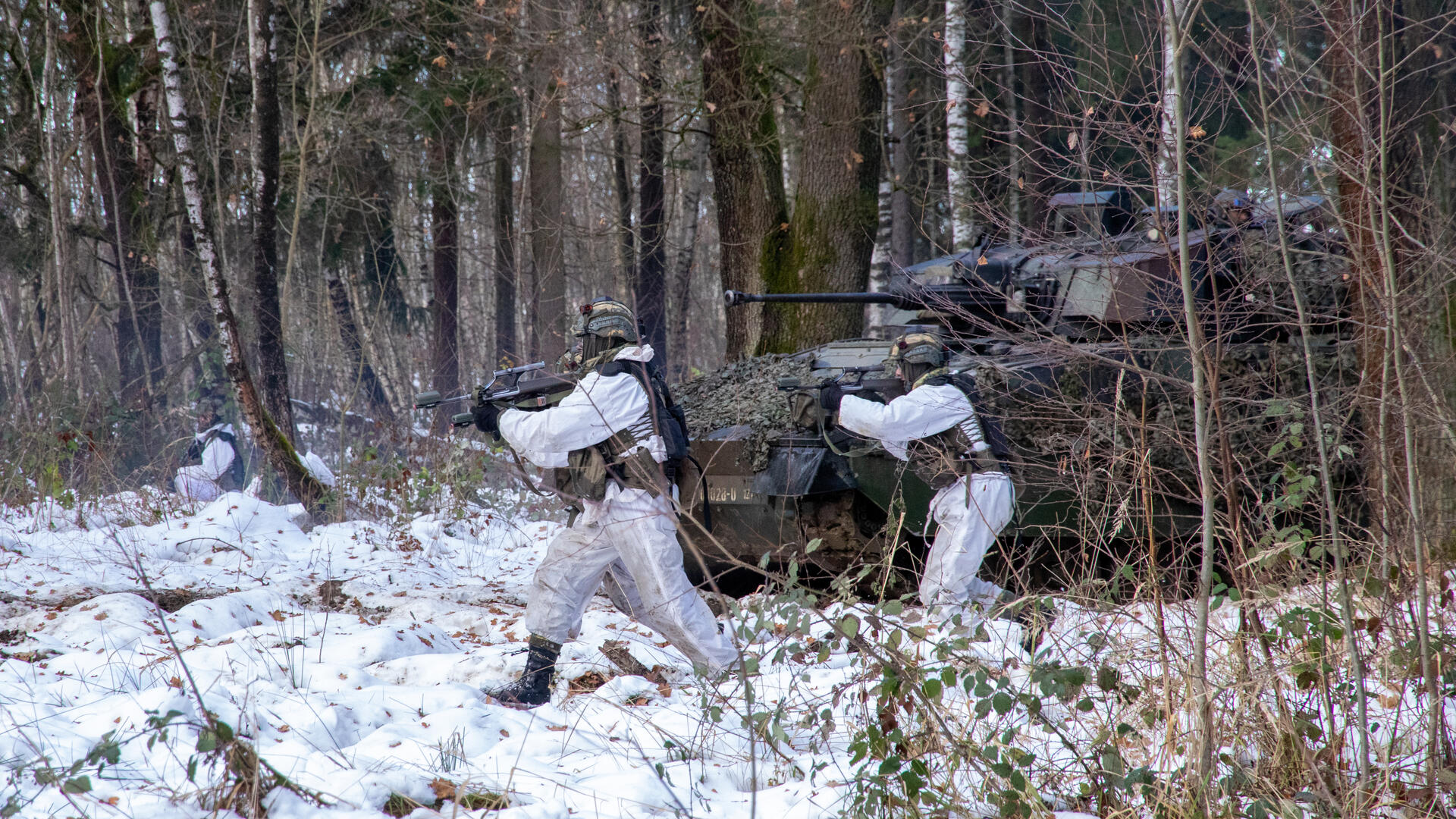 Dezember: Über 1.100 Soldaten üben bei der "Handwerk 23B".