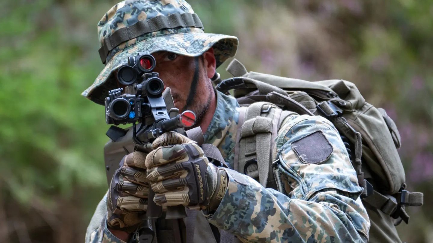 Soldaten der "Siebenten" trainierten.