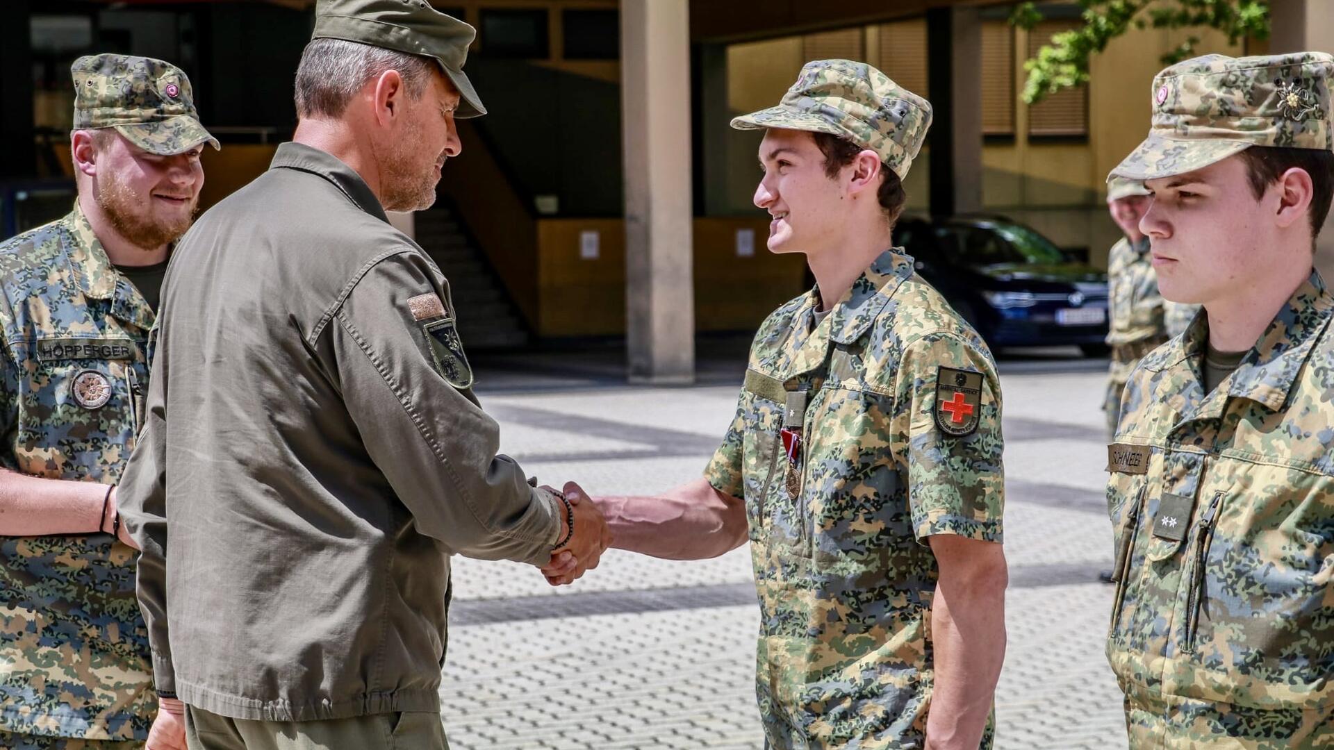 Verabschiedung von Soldaten des Jägerbataillons 23 nach ihrem sicherheitspolizeilichen Assistenzeinsatz in Tirol.